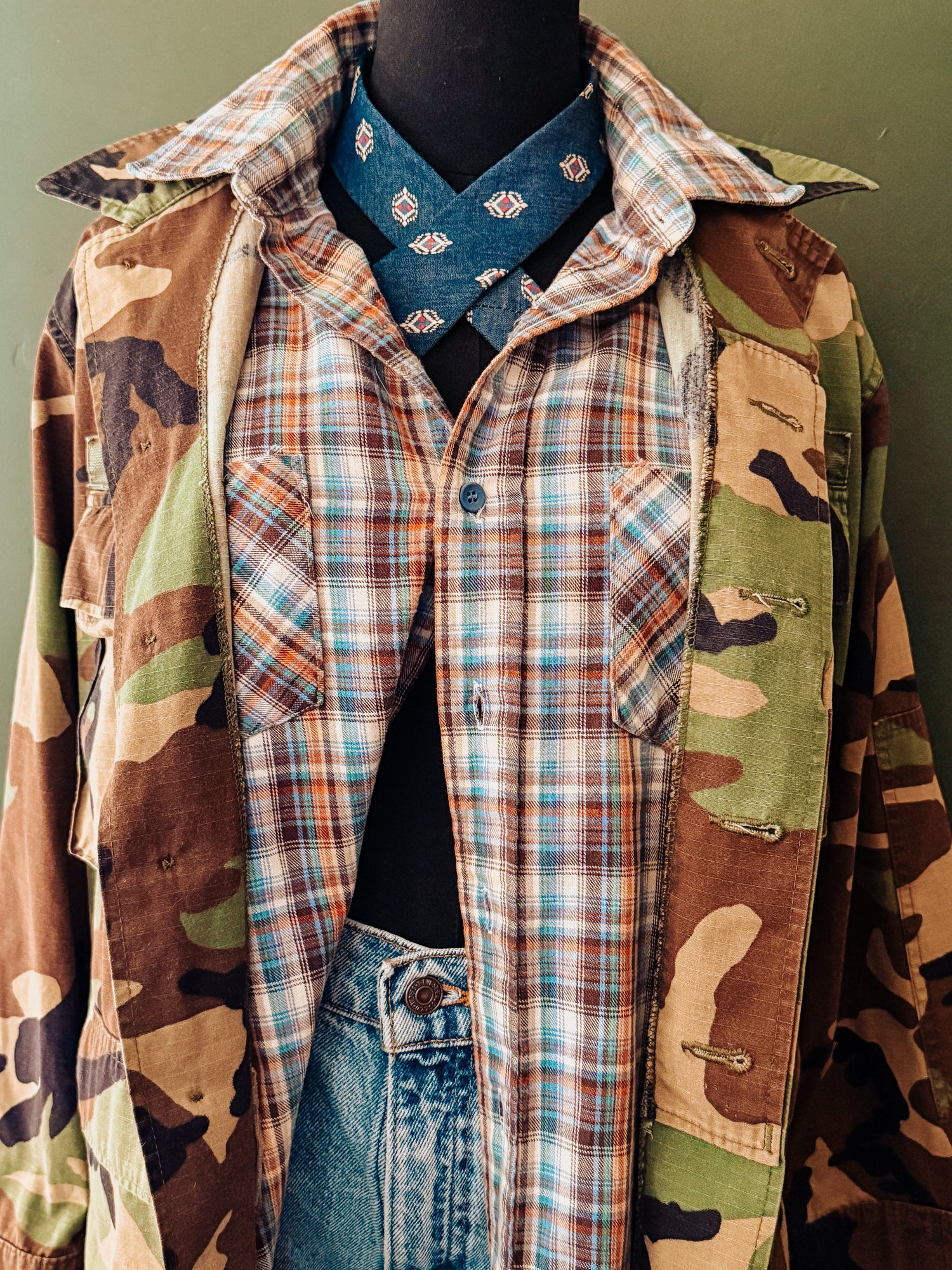 button & zip-ups