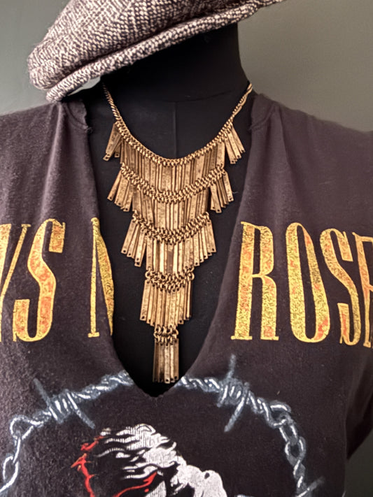 vintage jewelry
statement necklace
tassel bib necklace
boho glam style